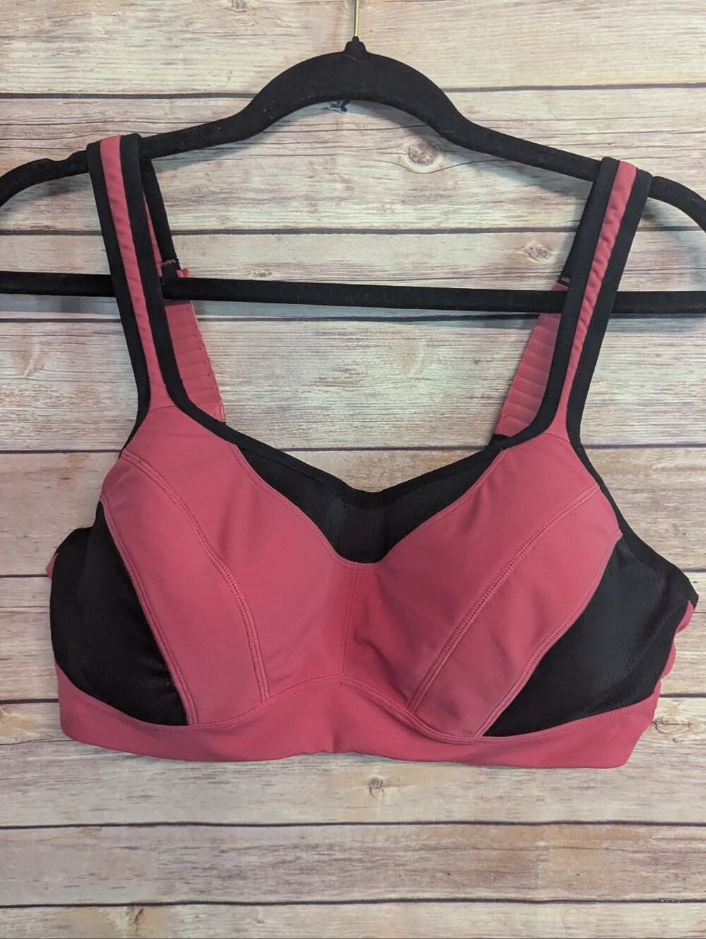 Parfait Sports Bra 38D Coral Black Underwire Padded High Support Athletic Bra